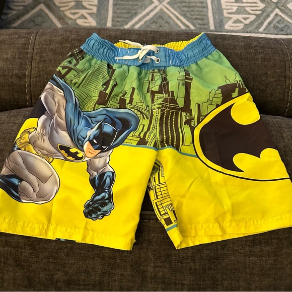 Batman DC Comics Swimming Trunks Shorts Elastic Waistband Size 5/6 Kids - Picture 2 of 9